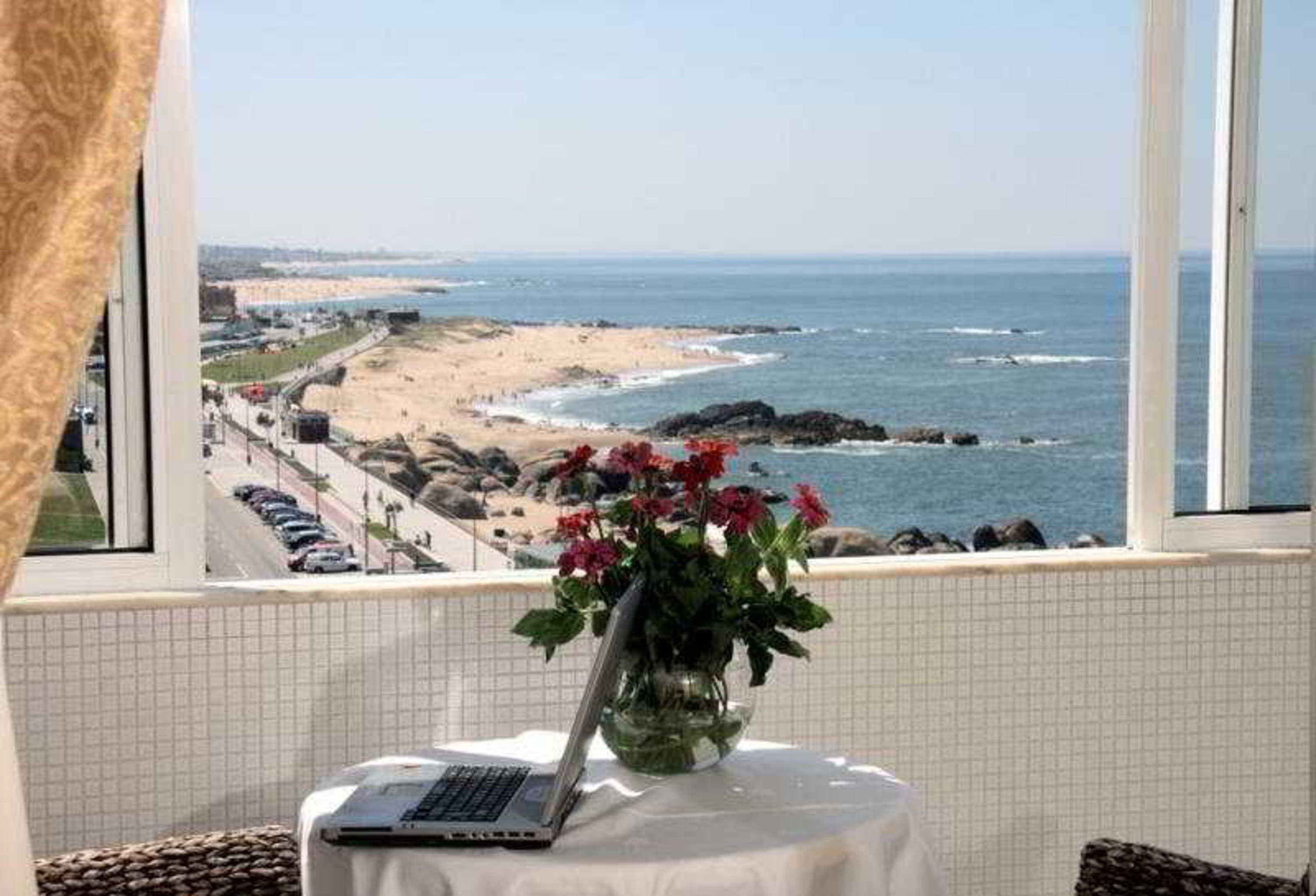 Golden Tulip Porto Gaia Hotel Vila Nova de Gaia Ngoại thất bức ảnh