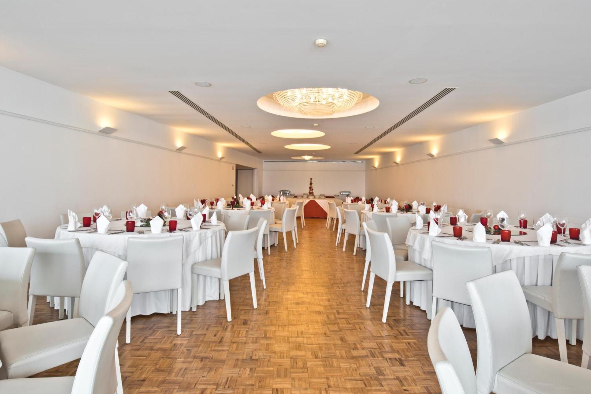 Golden Tulip Porto Gaia Hotel Vila Nova de Gaia Ngoại thất bức ảnh