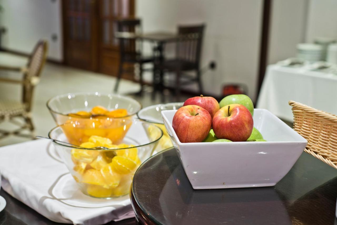 Golden Tulip Porto Gaia Hotel Vila Nova de Gaia Ngoại thất bức ảnh